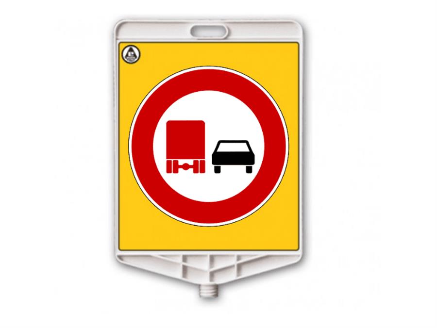 Dikdörtgen Uyarı Levhası - Kamyonların Sollaması Yasaktır